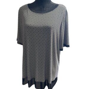 Anne Klein Womens 1X Black & White Geometric Print Tunic Top With Sheer Hem